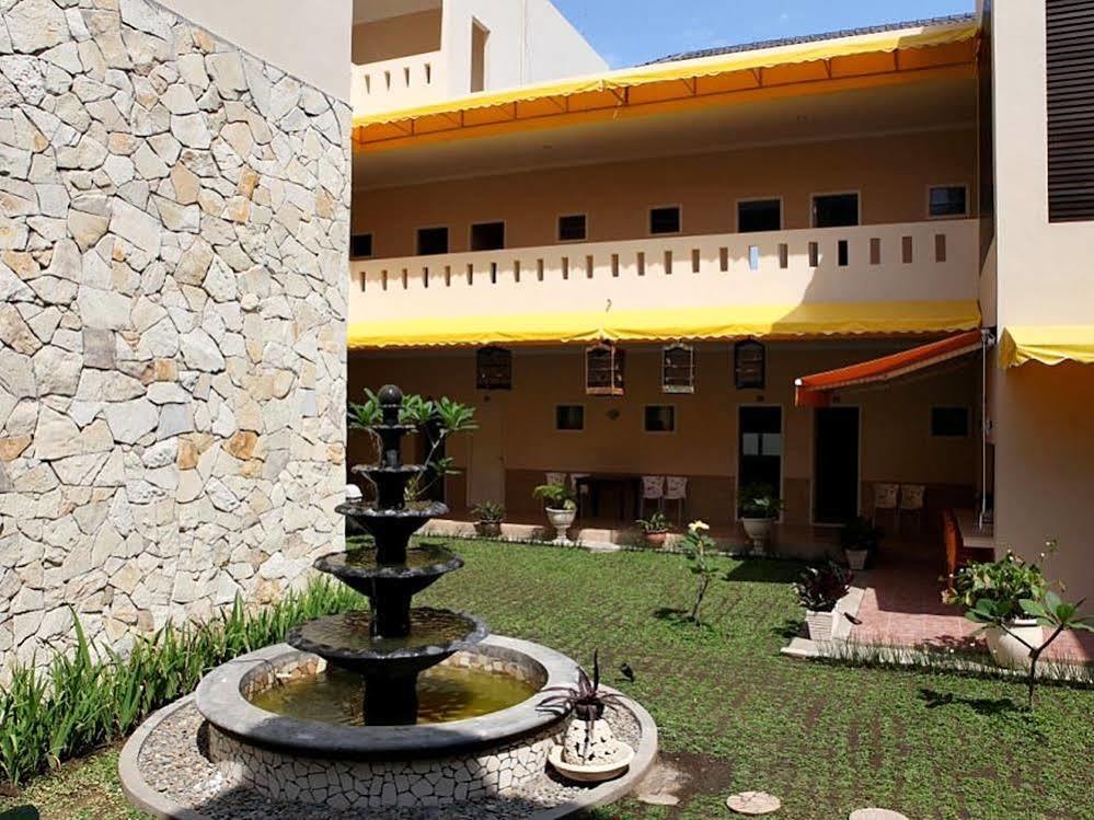 Roemah Moesi Hotel Medan Ngoại thất bức ảnh